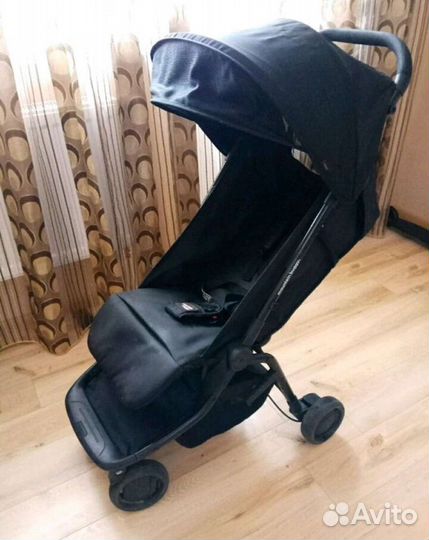 Коляска прогулочная Mountain buggy nano