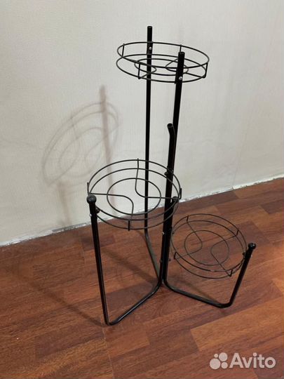 Подставка для цветов напольная металлическая