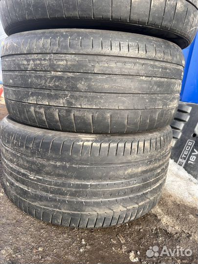 Pirelli P Zero 295/35 R21 и 315/30 R22