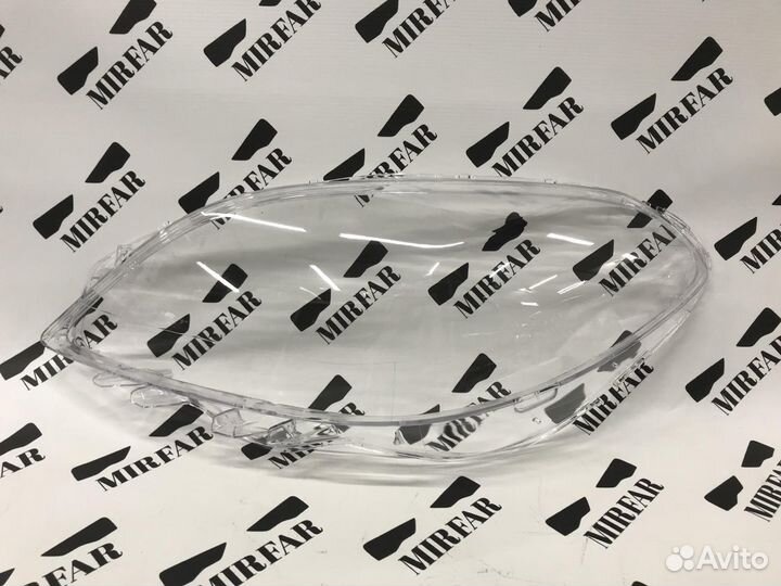 Левое стекло фары Mercedes Benz B klasse w246