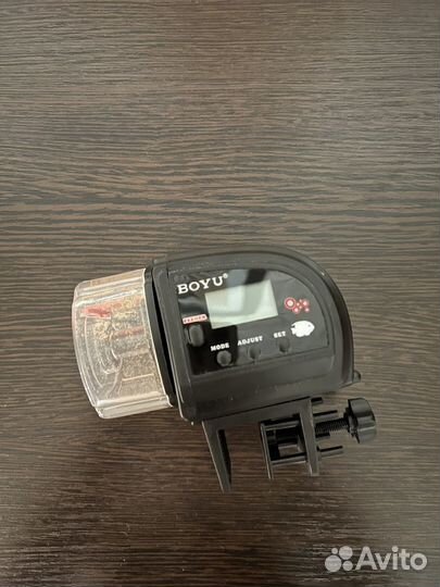 Автокормушка для рыб