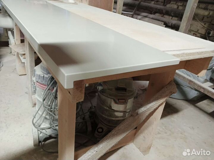 Подоконник из искусственного камня