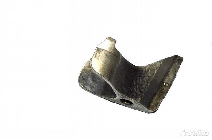 Крепление топливной форсунки scania R-series (01.0