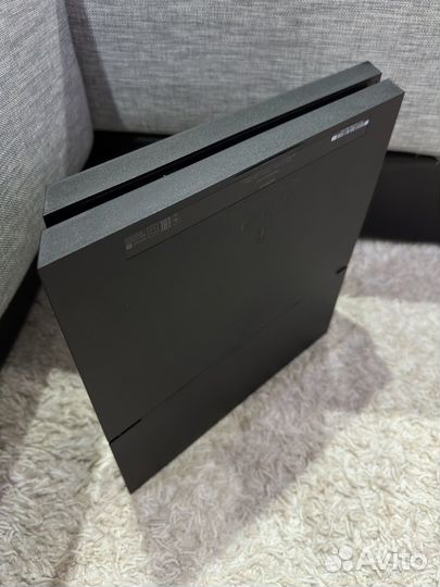 Sony PS4 Fat 1TB + игры на дисках