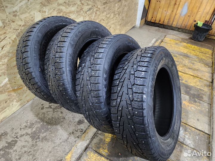 Nokian Tyres Hakkapeliitta 7 SUV 225/65 R17 106