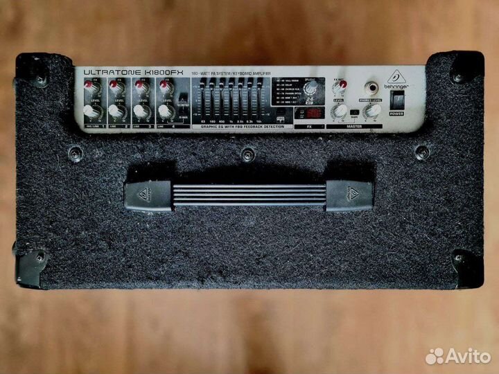 Behringer K1800FX комбоусилитель, 180 Вт