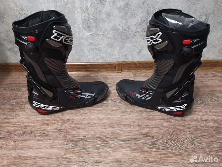 Мотоботы спортивные TCX R-S2 EVO 42 EU 8,5 US