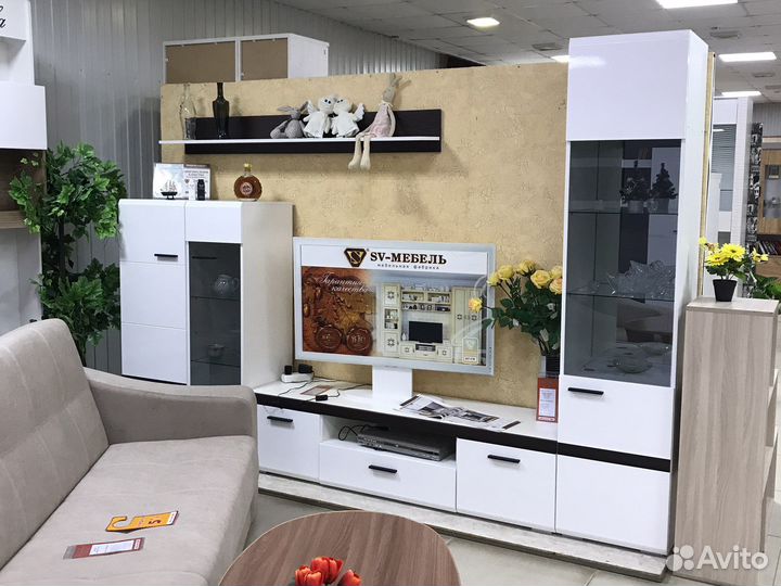 Стенка в гостиную