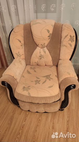 Угловой диван бу с креслом