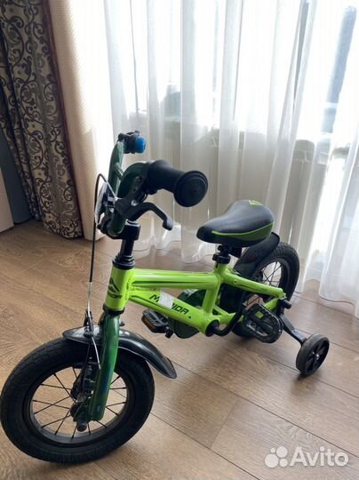 Велосипед детский 3-4года