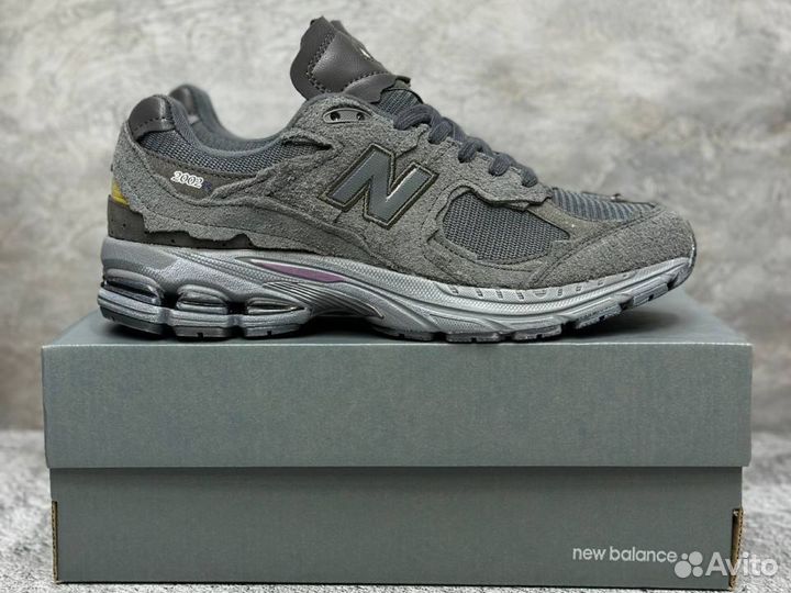 Кроссовки New balance 2002r