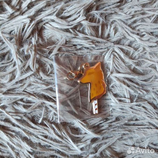 Аниме мерч Disney Twisted Wonderland брелоки карты