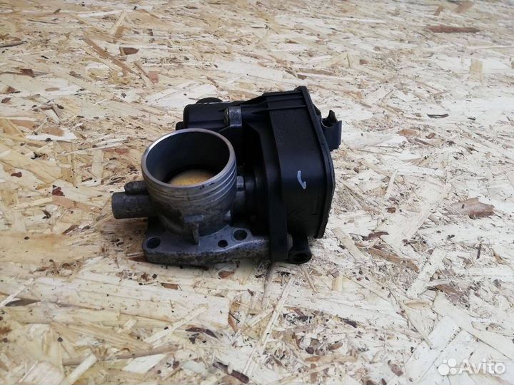 Дроссельная заслонка Peugeot 2008 2016 9673622380