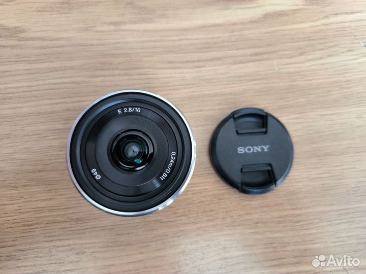 Sony 16 mm f 2.8 OSS
