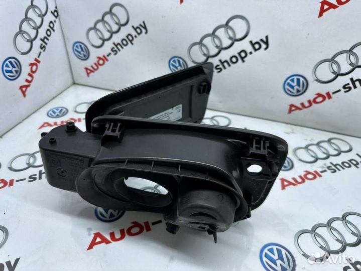 Лючок бензобака Audi Q3 2 2022 83A809906