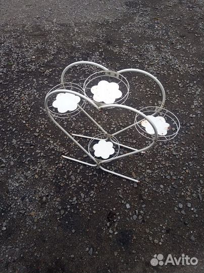 Подставка для цветов напольная металлическая