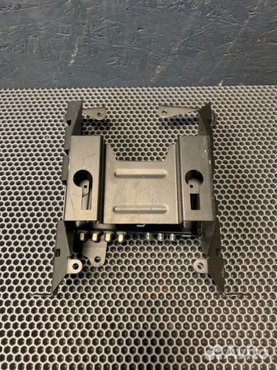 Цифровой тв-тюнер Mercedes-Benz Sl500 230.475 M