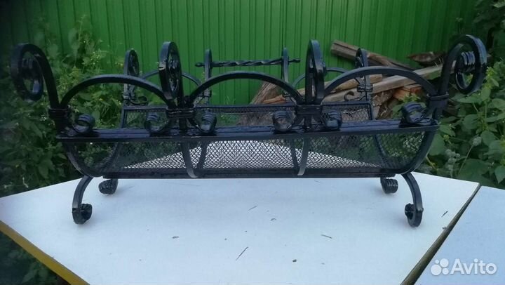 Дровница. Кованая. Для камина или печки