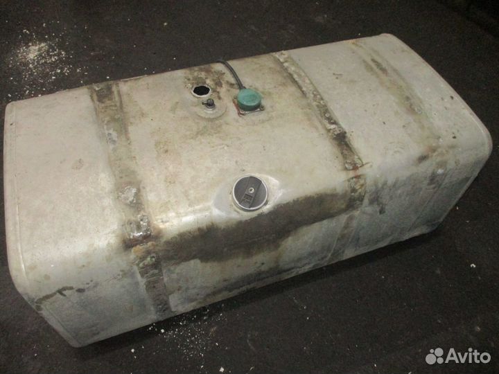 Топливный бак 600 л. Scania 1517308