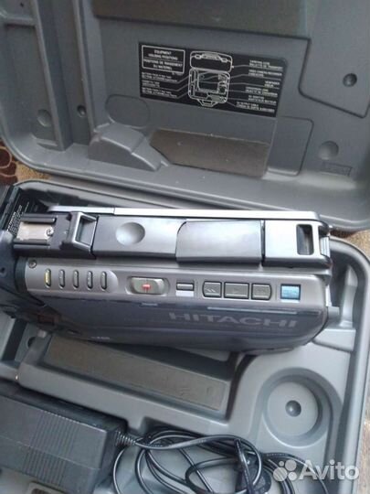 Видеокамера hitachi