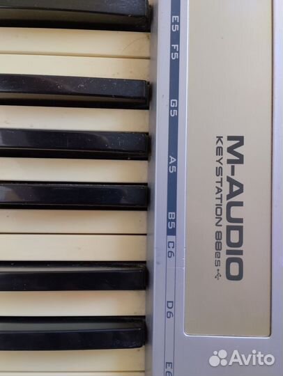 M-Audio Keystation 88. Midi-клавиатура