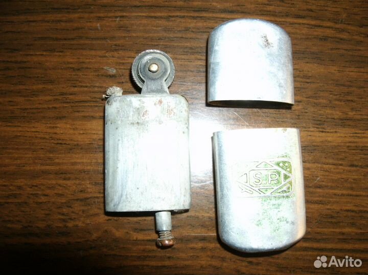 Зажигалка бензиновая