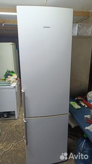 Холодильник siemens