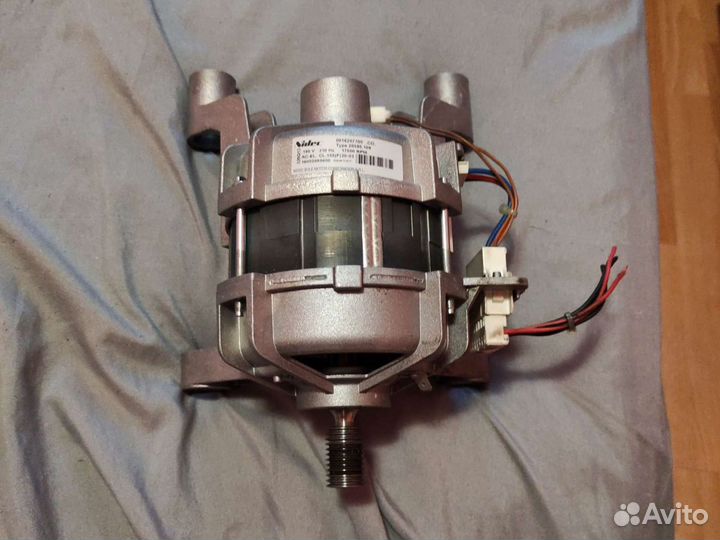 Двигататель стиральной машины