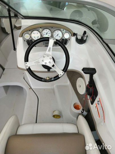 Американский катер Four Winns 180