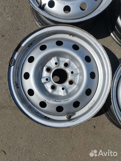 Штампованные диски R13 ваз