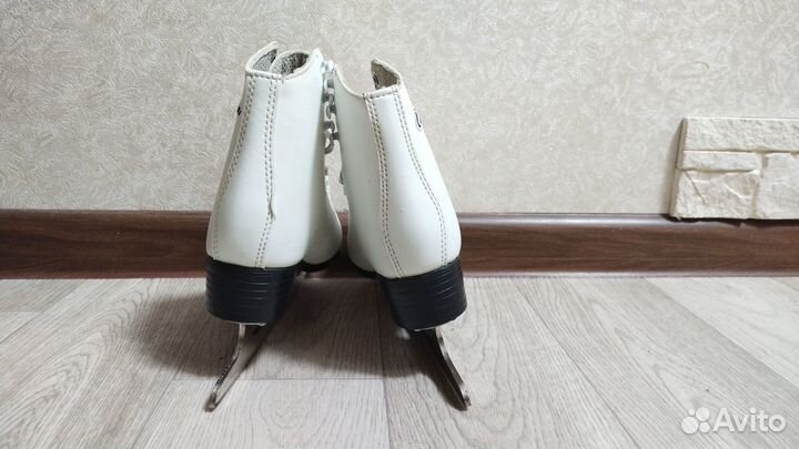 Коньки для девочки 30 размер