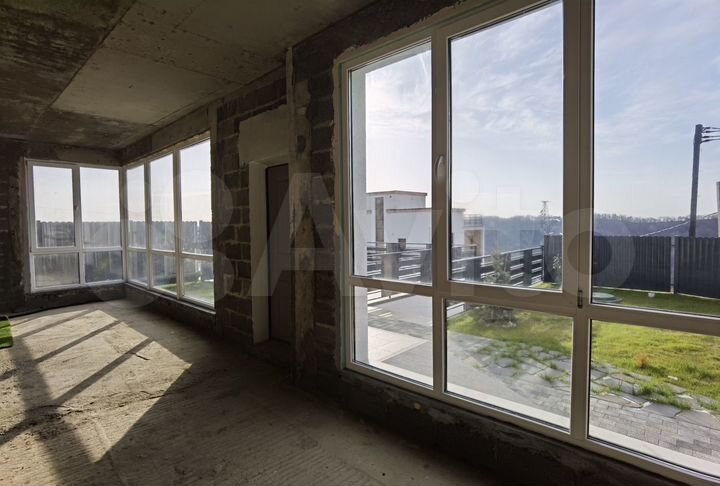 Дом 237 м² на участке 4,8 сот.