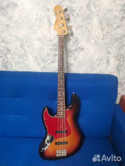 Бас гитара леворукая Fender jazz bass japan