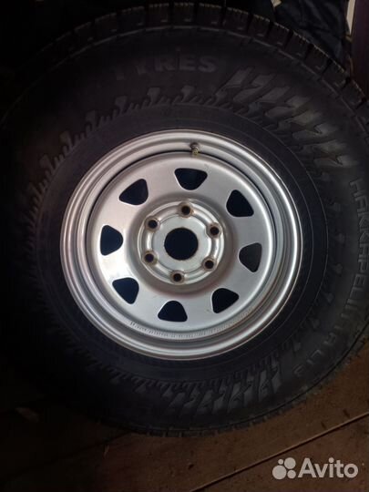 Nokian Tyres Hakkapeliitta LT3 285/75 R16 80