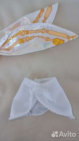 Лот одежды для куклы Rainbow High