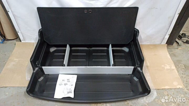 Поддон багажника Touareg 7P оригинал новый