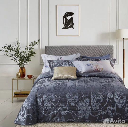 Покрывало на кровать новое