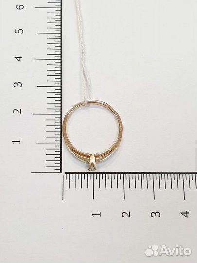 Золотое кольцо с фианитом 18р