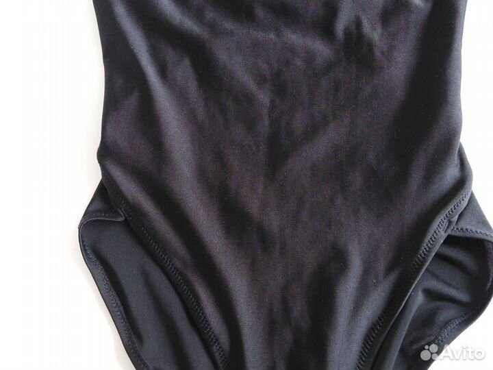 Купальник новый. На 6 лет