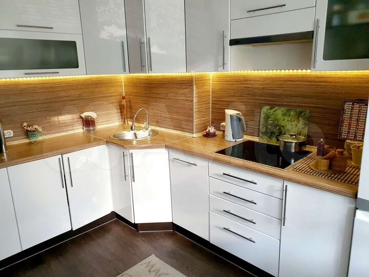 2-к. квартира, 471 м², 2/5 эт.