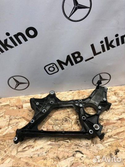 Кронштейн двигателя Mercedes-Benz E-Класс W212