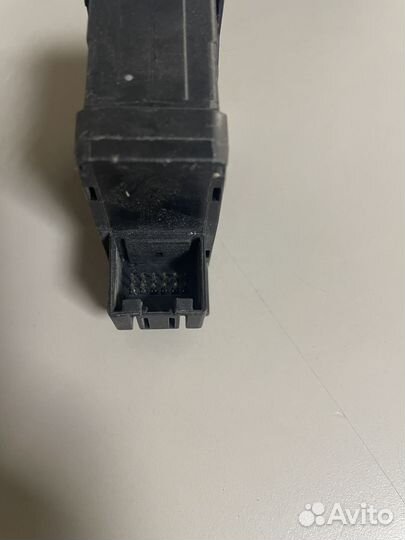 Кнопка ручника Ауди А4 Б8 8K1927225G