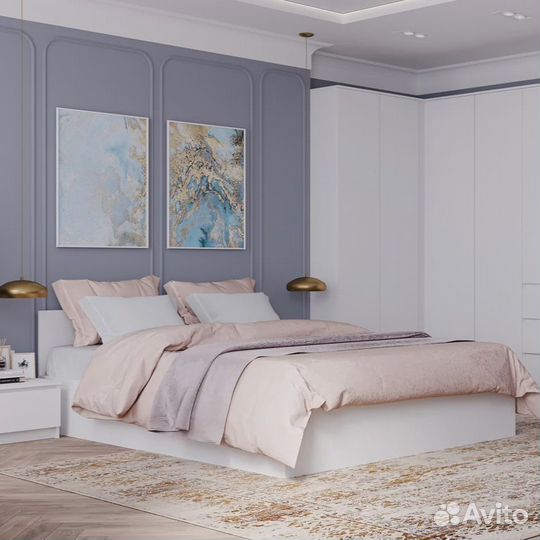 Кровать двуспальная белая