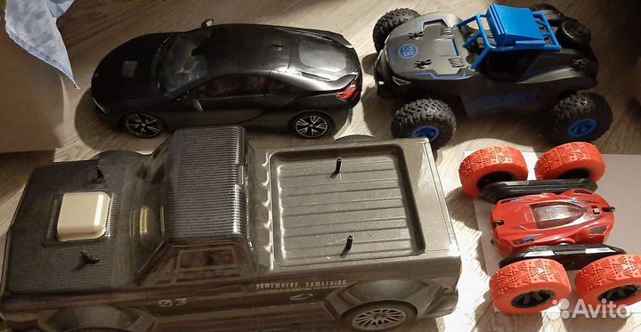 Машинки на пульте управления