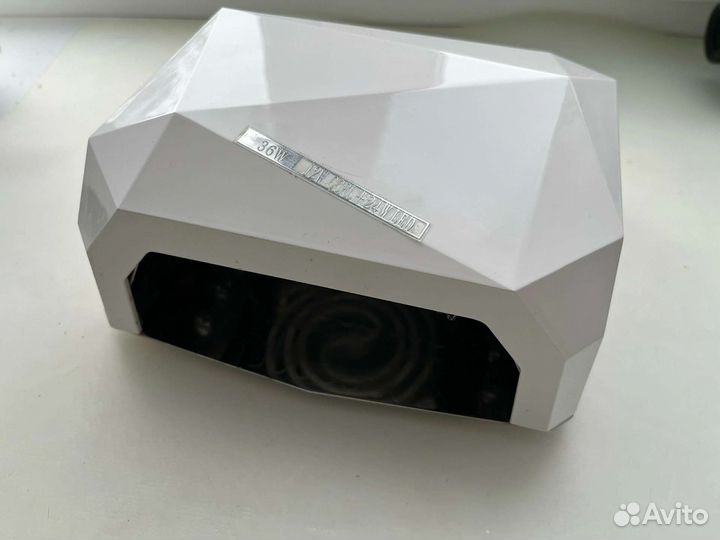 Ультрафиолетовая лампа