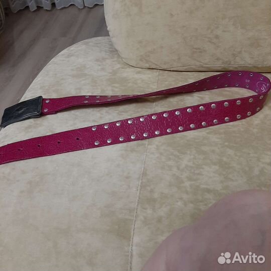 Ремень женский кожаный.малиновый цв