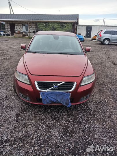 На Вольво Volvo V50 запчасти