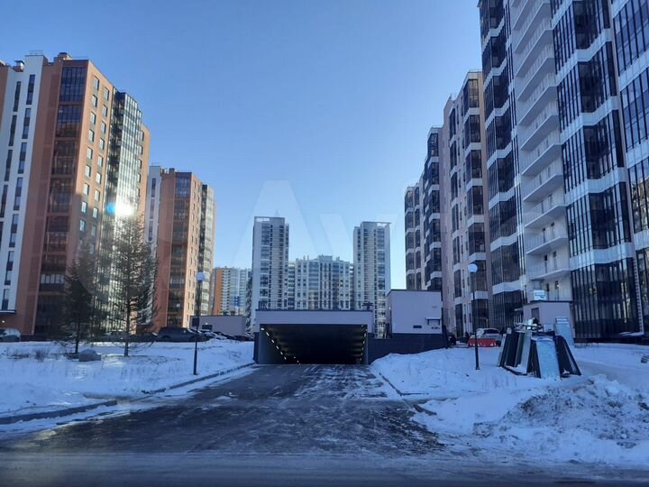 Машиноместо, 13 м²