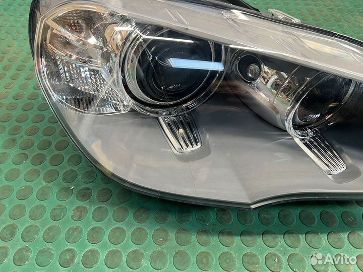 Комплект ксеноновых фар BMW X5 E70 LCI