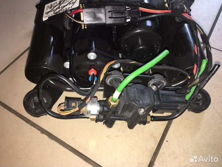 Range Rover 3 2006-2012г компрессор пневмоподвески